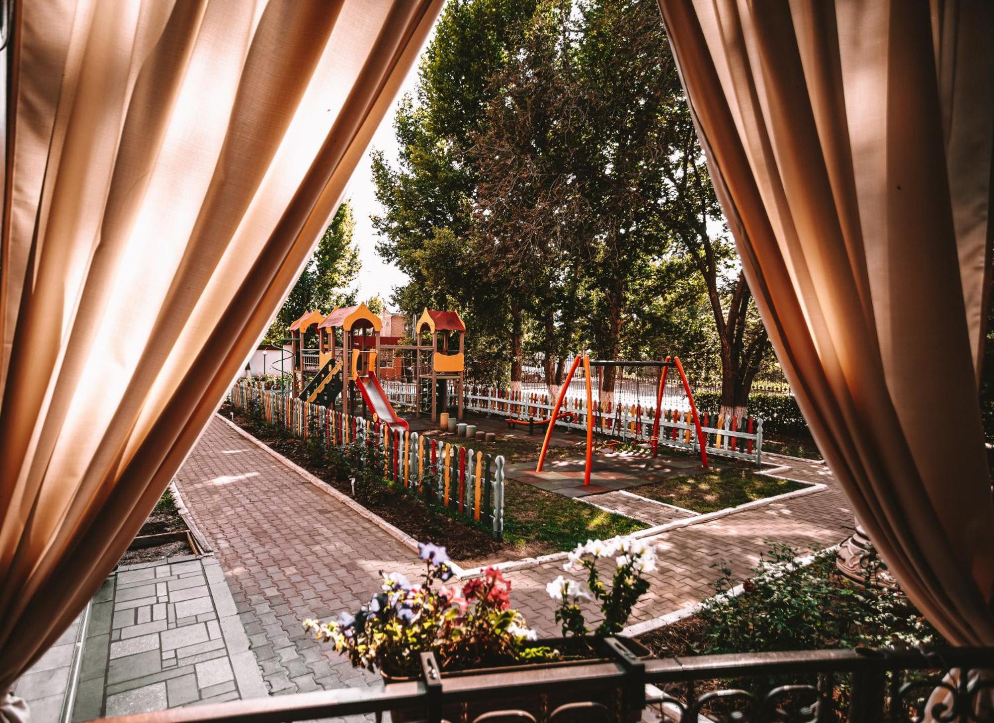Marko Polo Hotel Aksay Exteriér fotografie